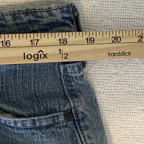 Levi's Jeans Womens 18 Short Mid Rise Bootcut Medium Wash Blue Denim - Picture 5 of 16